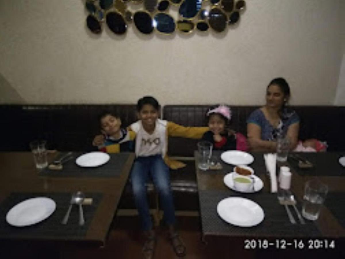 Hotel Sai Saya,Nashik Extérieur photo